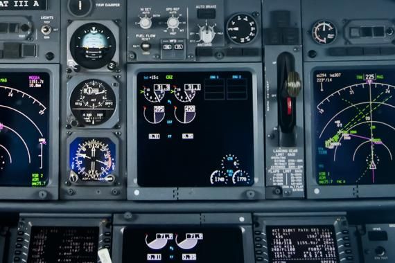 A view of the instruments and measurements in an airplane cockpit